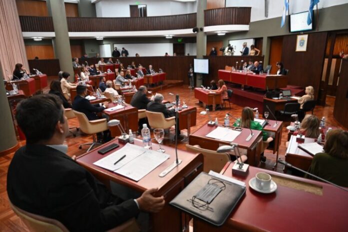 1216355-otro-paso-para-blindar-a-la-cuenca-petrolera-de-la-crisis