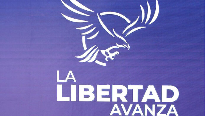 1723286-escandalo-en-lla