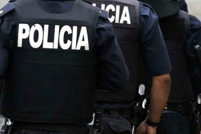 1778144-un-patrullero-choco-a-una-casa-y-provoco-una-fuga-de-gas