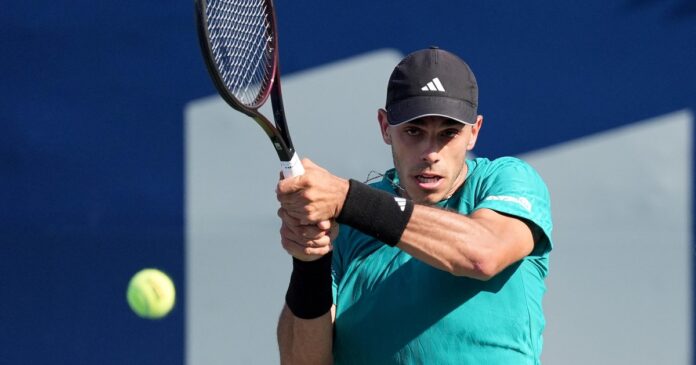 1790758-fran-cerundolo-le-gano-en-sets-corridos-a-etcheverry-y-se-quedo-con-el-duelo-argentin688bcd1dcfd46
