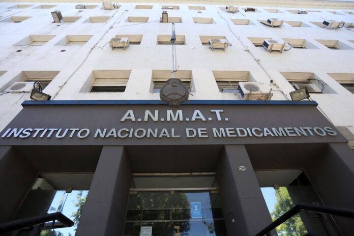 1982498-anmat-clausuro-otro-laboratorio-y-ordeno-el-retiro-de-mercado-de-dos-productos