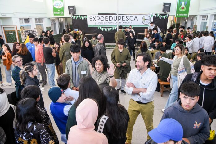 2239940-la-escuela-de-pesca-abre-sus-puertas-a-la-comunidad