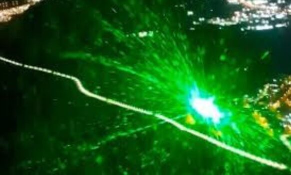 3004575-preocupacion-por-el-uso-de-laseres-contra-aviones-en-comodoro-rivadavia